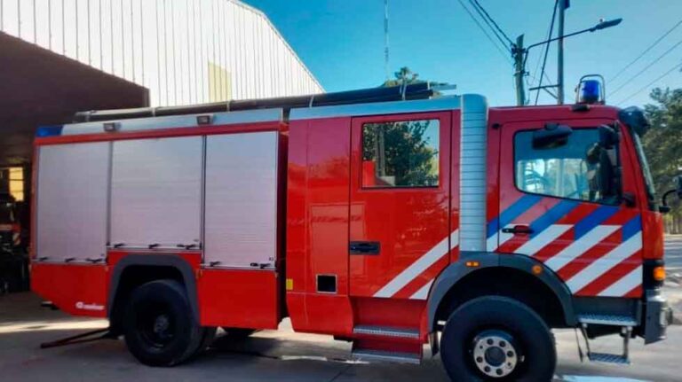 Solidaridad y tradición: Bomberos de Dina Huapi organizan un festival folklórico para esperar el 9 de Julio