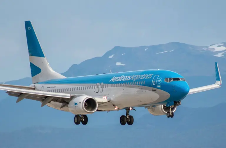 Nuevo acuerdo con Aerolíneas Argentinas: aumentarán un 50% los vuelos entre Viedma y Buenos Aires