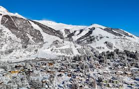 Cerro Catedral: un fallo judicial desautorizó a la Comisión Médica y ordenó indemnizar a un trabajador accidentado en la nieve