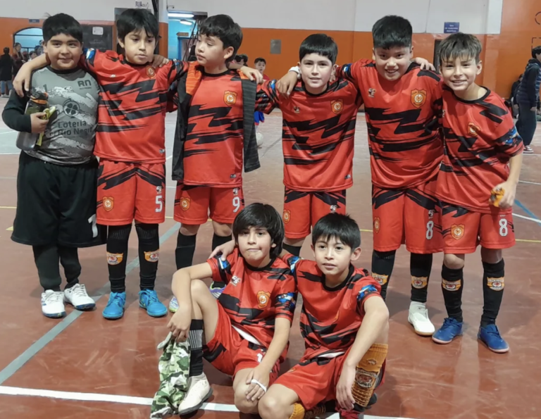 Sueño cumplido: el club “Las Mutisias” de Bariloche obtuvo su personería jurídica y proyecta su cancha propia