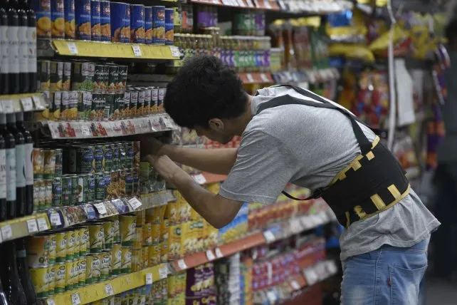 Salarios de Comercio: cuánto cobrarán en julio con el nuevo aumento y cómo quedaron las escalas tras la paritaria