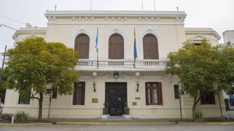 Alivio al bolsillo estatal: Weretilneck anunció un aumento del 134% en las asignaciones familiares
