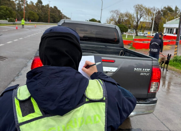 Toxicomanía desplegó un fuerte operativo cerrojo en las rutas de Río Negro