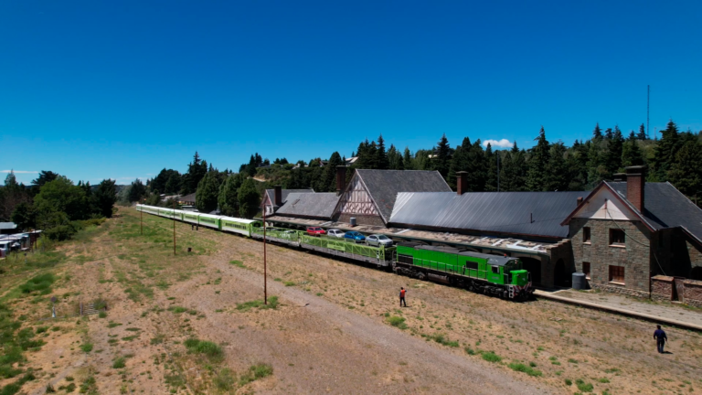El Tren Patagónico retoma el tramo Viedma-Bariloche tras el descarrilamiento provocado por ganado en las vías