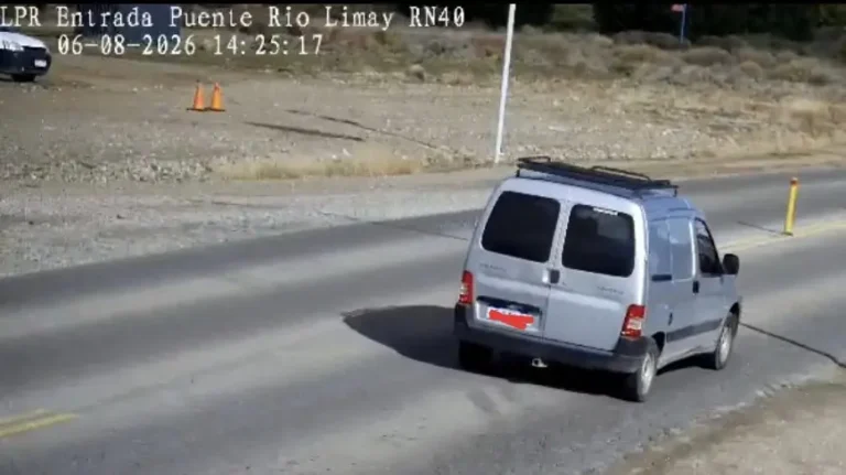 El Anillo Digital detectó en Dina Huapi un utilitario con pedido de secuestro de la Justicia neuquina
