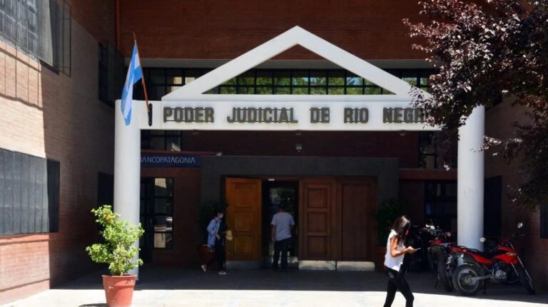 El STJ declaró competente la acción de inconstitucionalidad impulsada por el municipio de Dina Huapi contra el Concejo Deliberante