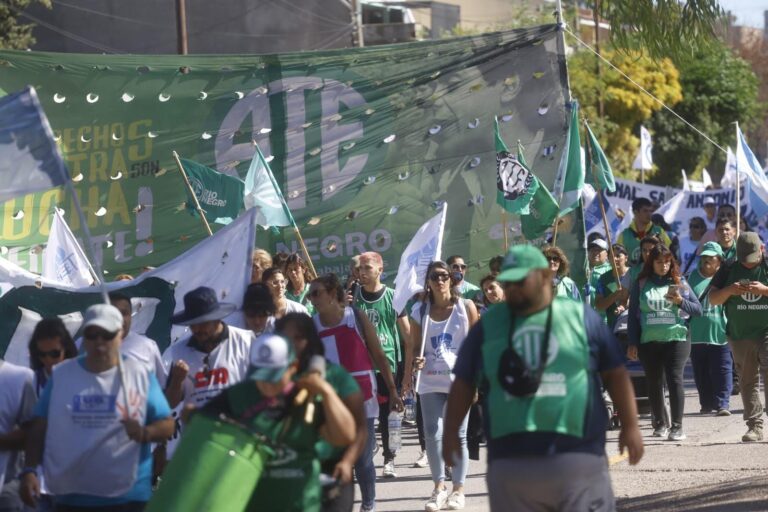 ATE realizará este lunes un paro de 24 horas y movilizaciones en Río Negro por reclamos salariales y despidos