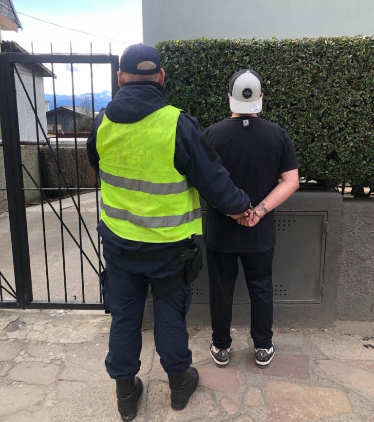 Detienen en Bariloche a un hombre con pedido de captura tras un control vehicular
