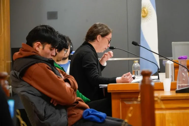 Piden tres años de prisión para un hombre que irrumpió armado en la casa de su expareja en Bariloche