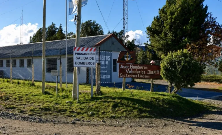 Una bebé nació en su vivienda y fue asistida por bomberos del destacamento San Francisco en Bariloche