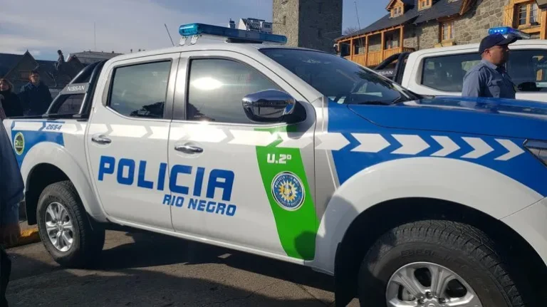 Imputaron por amenazas agravadas a un hombre que amedrentó a dos personas con un cuchillo tras un incidente vial