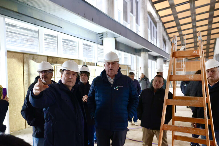 La construcción de la nueva Terminal de Ómnibus de Bariloche alcanzó el 85 % de avance y se anunció su traspaso para fines de octubre