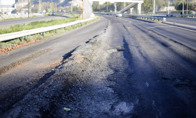 Weretilneck anunció en sus redes que volcará $7.000 millones del petróleo para reparar las rutas 22 y 151