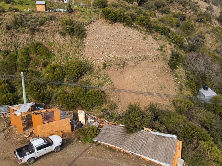 Un voraz temporal provocó el colapso de una vivienda y la evacuación de dos personas en Bariloche