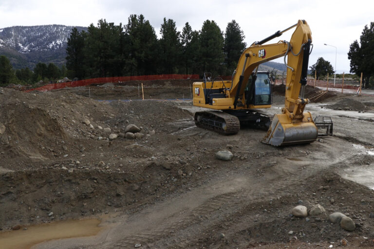 Avanza la obra de agua del Lago Gutiérrez: comenzó el hormigonado de la nueva planta potabilizadora para Bariloche