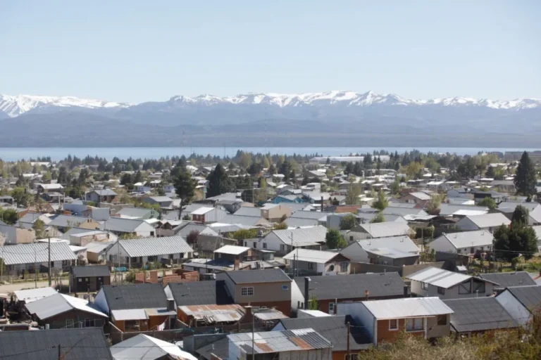 Sigue el temporal de lluvia en San Carlos de Bariloche durante el fin de semana