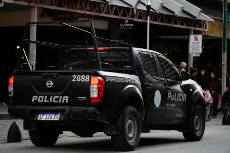 Despliegan operativos conjuntos de la Brigada Motorizada y el Coer en distintos barrios de Bariloche