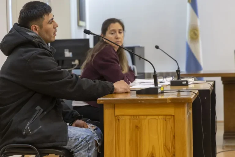 Dictan prisión preventiva para un acusado de agredir y privar de la libertad a su expareja en Bariloche
