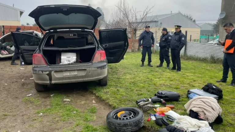 Despliegan operativo preventivo en Bariloche y recuperan pertenencias sustraídas a turistas en Circuito Chico