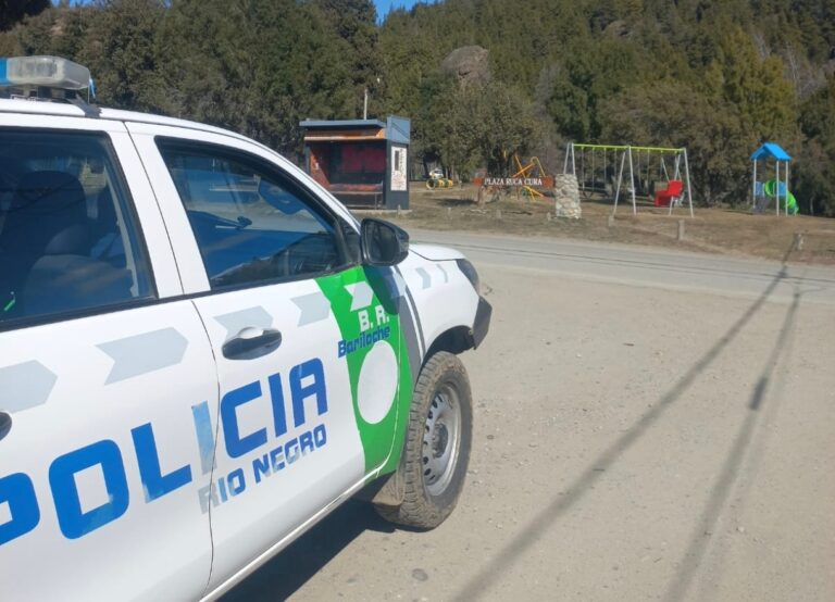 Detuvieron a una mujer en el vertedero de Bariloche tras agredir y amenazar a una guardia de seguridad
