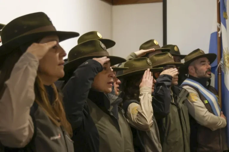 Con emotivos homenajes y un fuerte llamado a dignificar la labor, celebraron el Día del Guardaparque Nacional en Bariloche